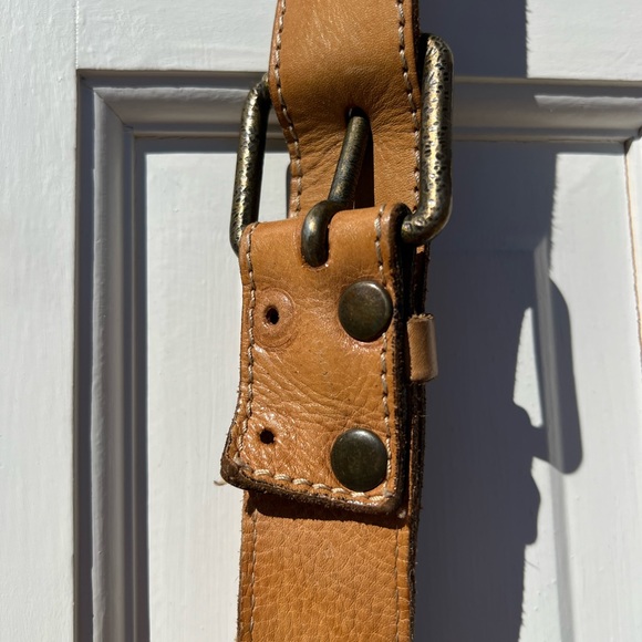 Leather saddle purse.  Patricia Nash - Picture 4 of 7